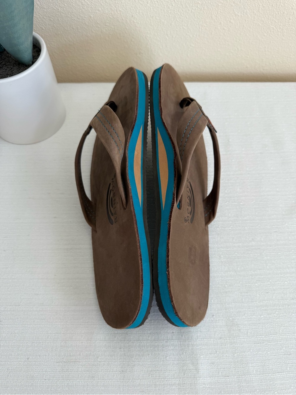 New Rainbow Brown Leather Flip Flop Sandals with Teal Midsole - Picture 7 of 12